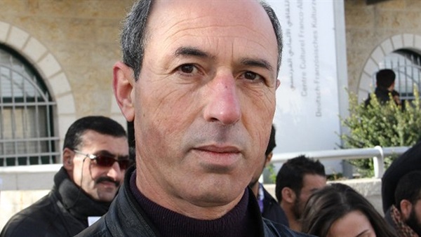 الإعلام الفلسطينية: اعتقال عضو نقابة الصحفيين يعد استهداف لهم الإعلام الفلسطينية: اعتقال عضو نقابة الصحفيين يعد استهداف لهم