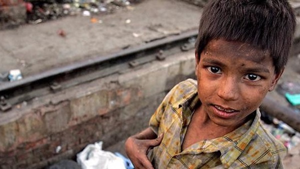 دراسة.. الفقر قد يدفع الأطفال إلى العزلة