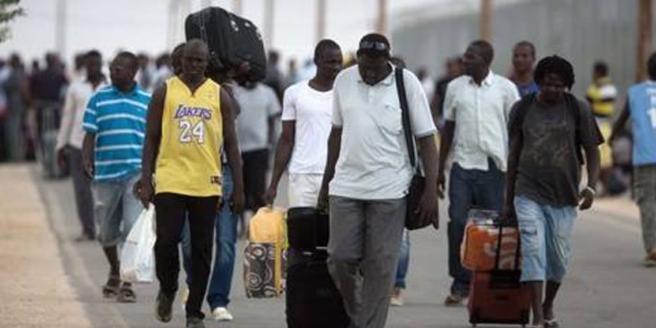 فرنسا تستقبل المهاجرين الأفارقة