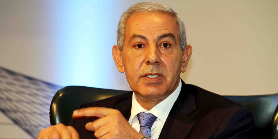 وصول وزير التجارة والصناعة لجامعة القاهرة للمشاركة في إطلاق حاضنة أعمال سياسة 