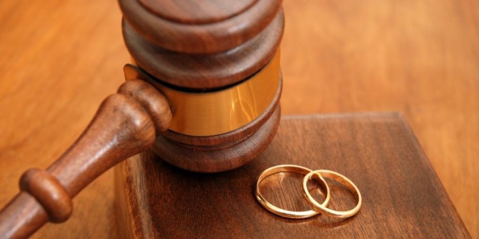 تفاصيل خلع محكمة أسرة بلقاس لسيدة من زوجها بعد رفعها دعويين