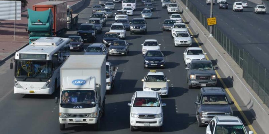 مفاجأة.. مصر تخسر 425 مليار جنيه سنويا بسبب أزمات المرور.. و15 مليون مخالفة العام الماضى
