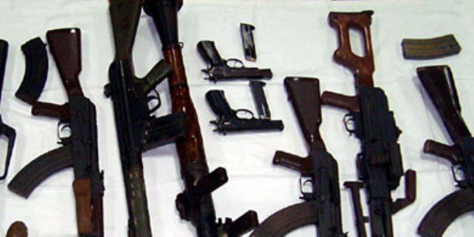 ضبط 25 قطعة سلاح بدون ترخيص في حملة أمنية بالمنيا