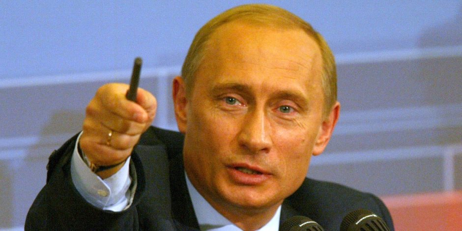 بوتين يؤكد على أولوية غزو القطبين الشمالي والجنوبي لدى روسيا