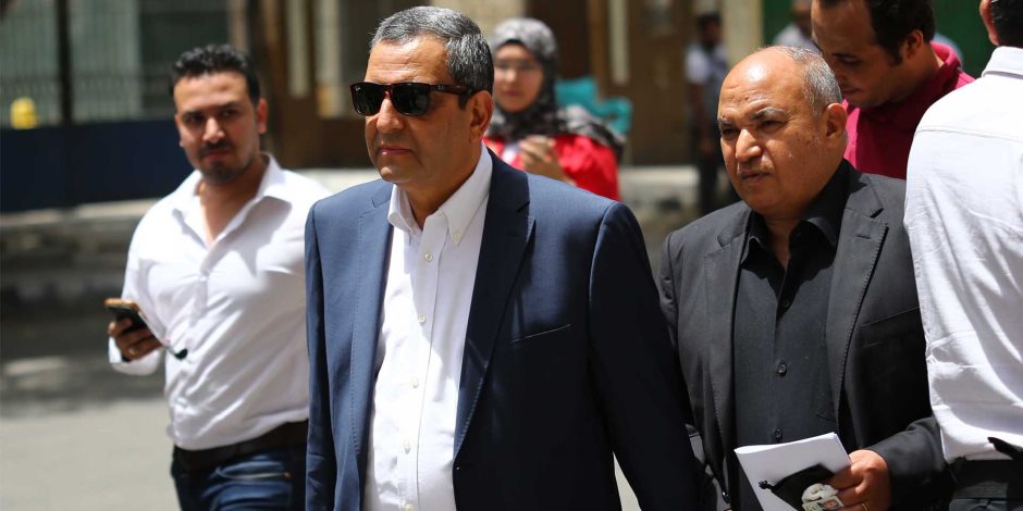 تفسير حكم حبس نقيب الصحفيين السابق وآخرين سنه مع إيقاف التنفيذ 