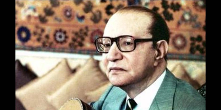 في ذكرى ميلاده.. «أمل حياتي» بصوت عبدالوهاب وأم كلثوم  في ذكرى ميلاده.. «أمل حياتي» بصوت عبدالوهاب وأم كلثوم
