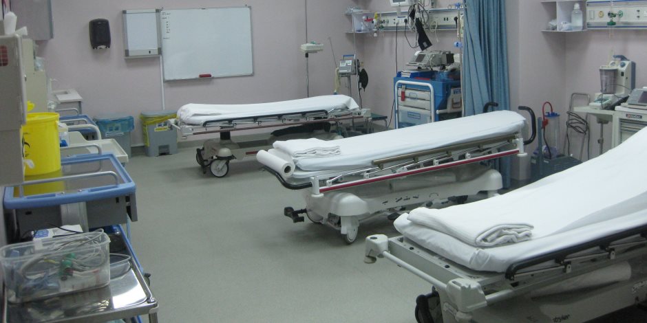 طوارئ بمستشفيات جامعة الزقازيق تحسبًا لاستقبال مصابين من حادث الروضة الإرهابي
