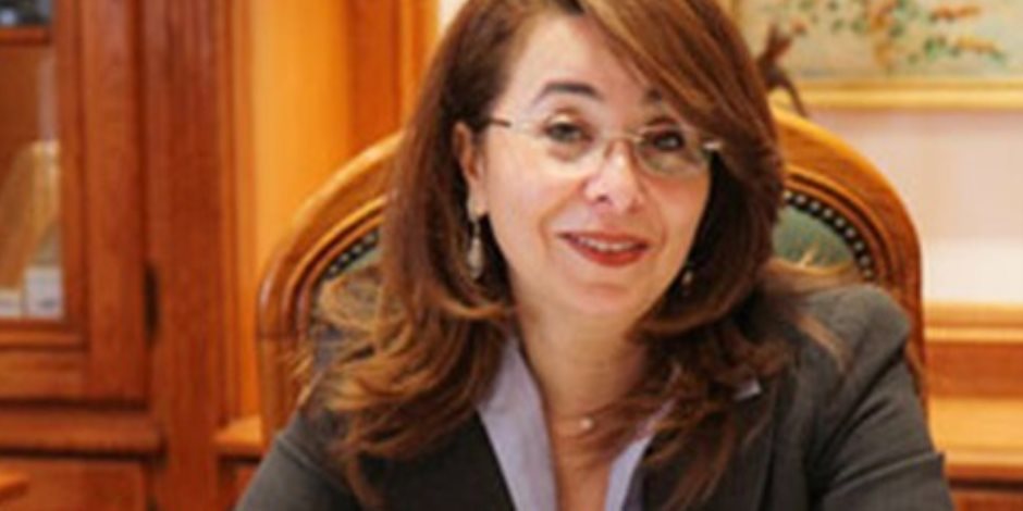 «مكفولون ولكن معذبون».. الحكومة تداوي جراح أطفال دور الرعاية "المسحولين" ببروتوكول تعاون مع 4 مراكز نفسية.. غادة والي: أصلحنا 70 دار أيتام العام الماضي.. والاستثمار في البشر أولوية «مكفولون ولكن معذبون».. الحكومة تداوي جراح أطفال دور الرعاية "المسحولين" ببروتوكول تعاون مع 4 مراكز نفسية.. غادة والي: أصلحنا 70 دار أيتام العام الماضي.. والاستثمار في البشر أولوية