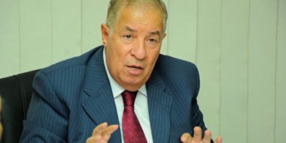 نائب رئيس اتحاد المستثمرين: لابد من حماية الموظف العام عند اصداره للقرار