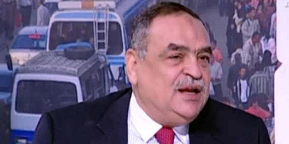 بيومى: لا بوادر لانخفاض سعر الدولار بيومى: لا بوادر لانخفاض سعر الدولار