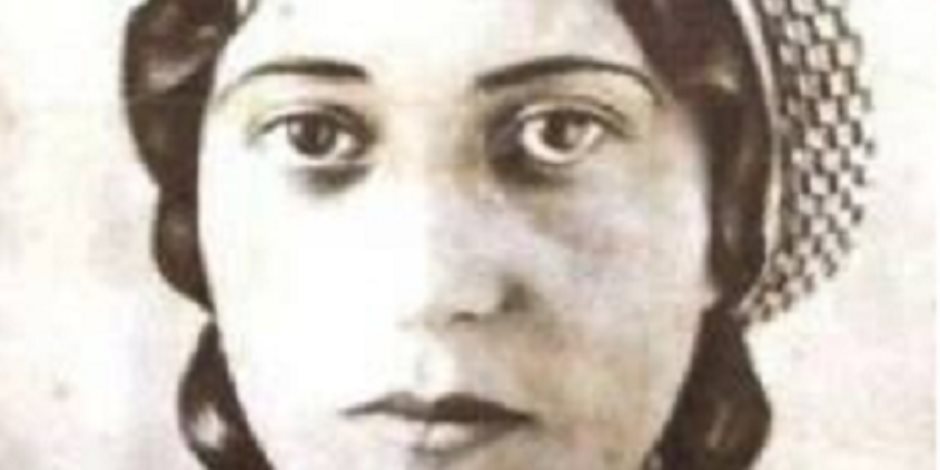 نعيمة الأيوبى.. أول محامية مصرية تفجر معركة المساواة بين الرجل والمرأة