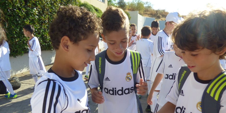 بالفيديو.. ريال مدريد أول أكاديمية تطبق نظام التحليل الفني للاعبين بالفيديو.. ريال مدريد أول أكاديمية تطبق نظام التحليل الفني للاعبين