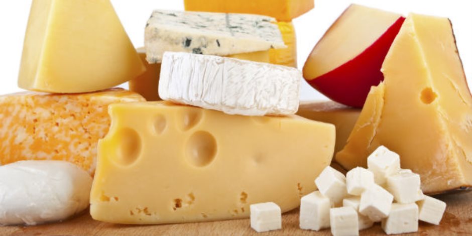 11 فائدة للجبن الطبيعي.. تحمي من هشاشة العظام وتقوي الأسنان 