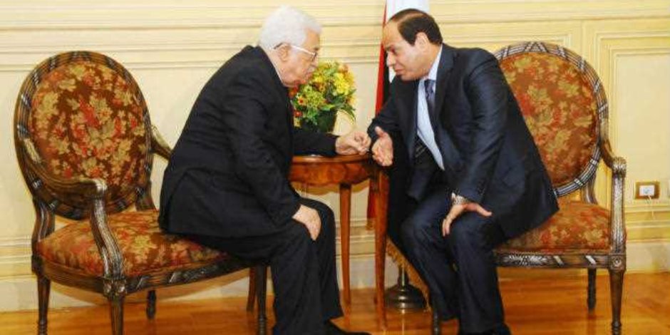 باحث فلسطيني عن زيارة عباس: أعادت الدفء للعلاقات المصرية الفلسطينية