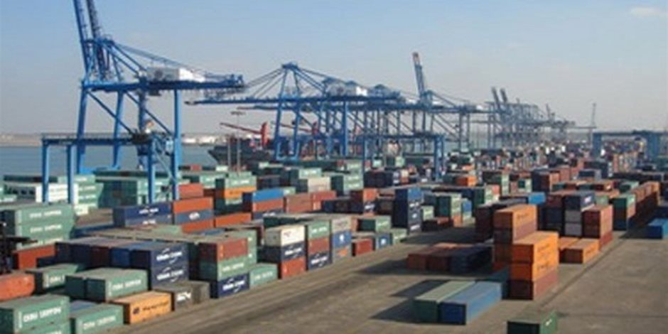 ميناء دمياط يستقبل 8 سفن حاويات وبضائع عامة في 24 ساعة ميناء دمياط يستقبل 8 سفن حاويات وبضائع عامة في 24 ساعة