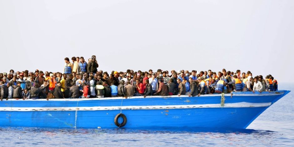 مصدر عسكري مغربي: اعتراض قارئ للهجرة الشرعية يضم 190 شخصا بينهم 11 امراة