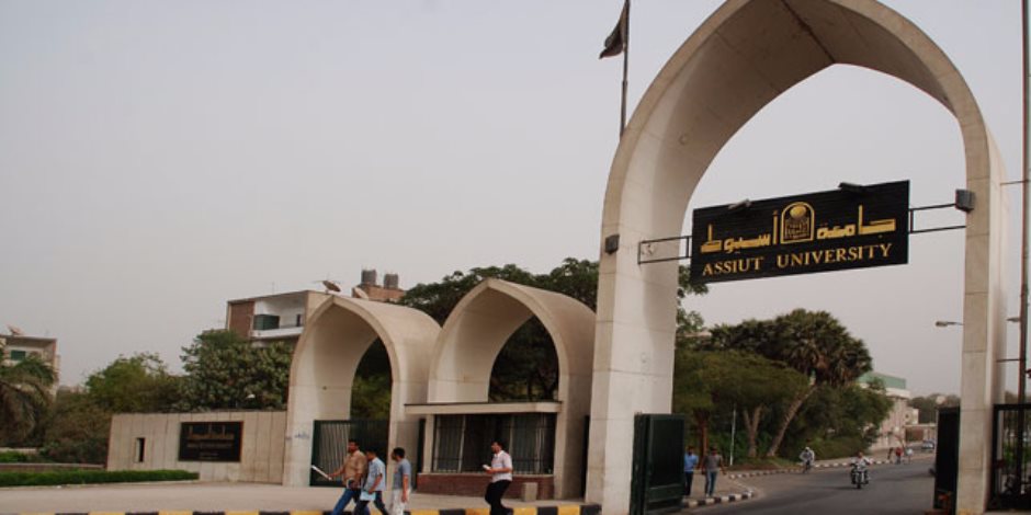جامعة أسيوط تٌعلن إصابة نائب رئيسها بفيروس كورونا 