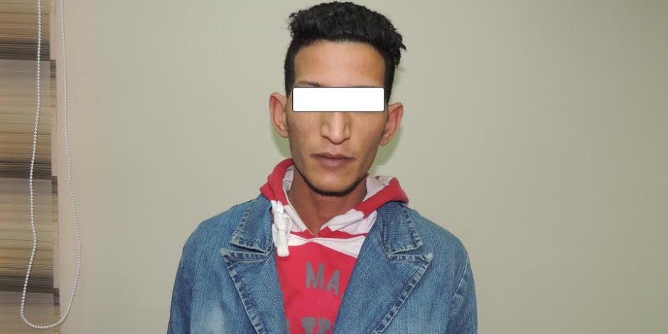 مباحث الزاوية تضبط «نقاش» هارب من سجن أبو زعبل خلال ثورة يناير 2011 مباحث الزاوية تضبط «نقاش» هارب من سجن أبو زعبل خلال ثورة يناير 2011