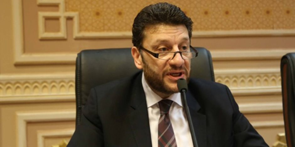 عمرو المنير: اتفاقية التهرب الضريبي تسمح بتحديث 35 اتفاقية لتجنب الازدواج 