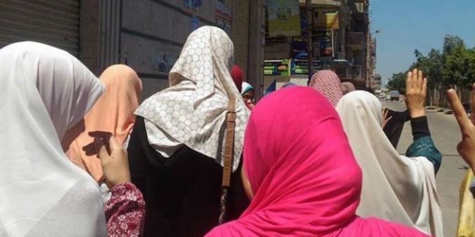 سيدات الإخوان يقاضين وزير العدل لرفعهن من قوائم الكيانات الإرهابية سيدات الإخوان يقاضين وزير العدل لرفعهن من قوائم الكيانات الإرهابية