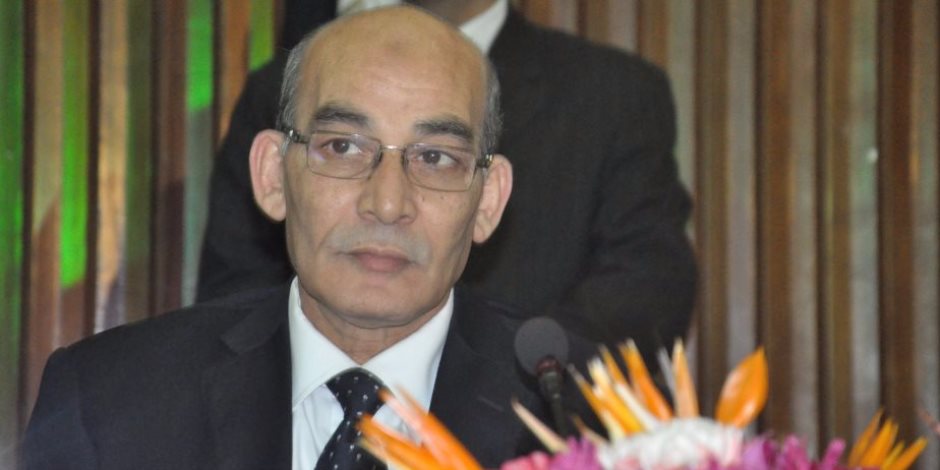 وزير الزراعة يهنئ الرئيس السيسي بعيد تحرير سيناء