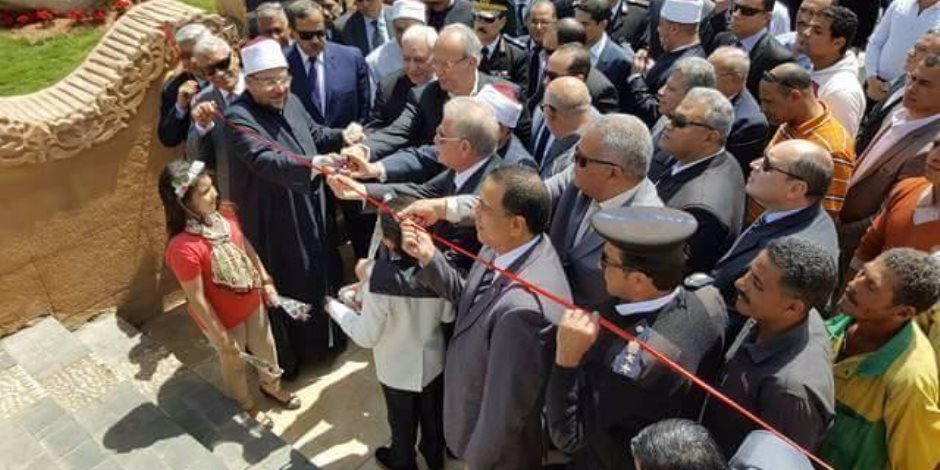 وزير الأوقاف ومحافظ جنوب سيناء يفتتحان مسجد الصحابة بشرم الشيخ (صور)