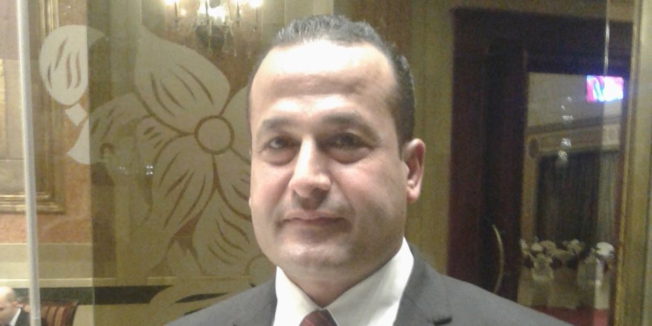 إحالة النائب محمد عمارة إلى لجنة القيم لاعتصامه أمام مكتب شيخ الأزهر