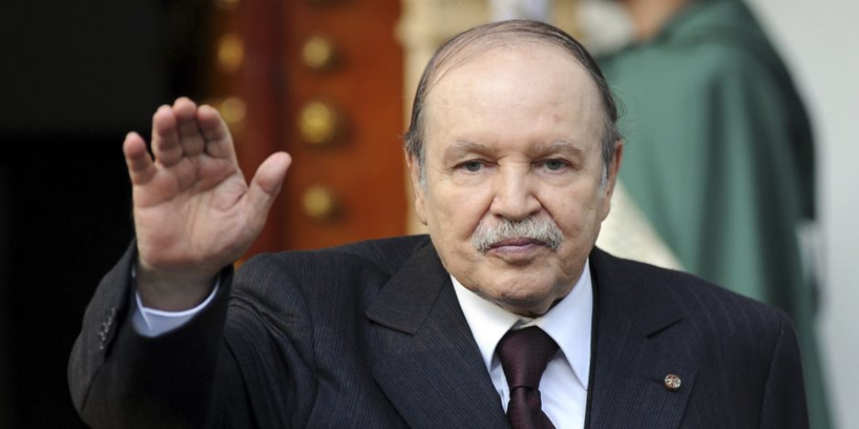الحزب الحاكم فى الجزائر يكرر دعوة بوتفليقة للترشح لولاية خامسة