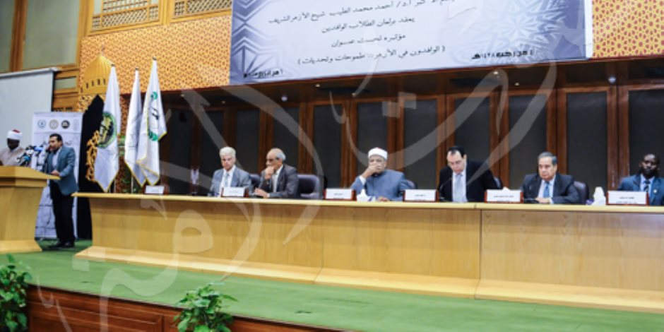 ممثل سفارة روسيا بمؤتمر الأزهر: «المتطرفون لن يفلحوا في إفساد علاقتنا مع مصر» ممثل سفارة روسيا بمؤتمر الأزهر: «المتطرفون لن يفلحوا في إفساد علاقتنا مع مصر»