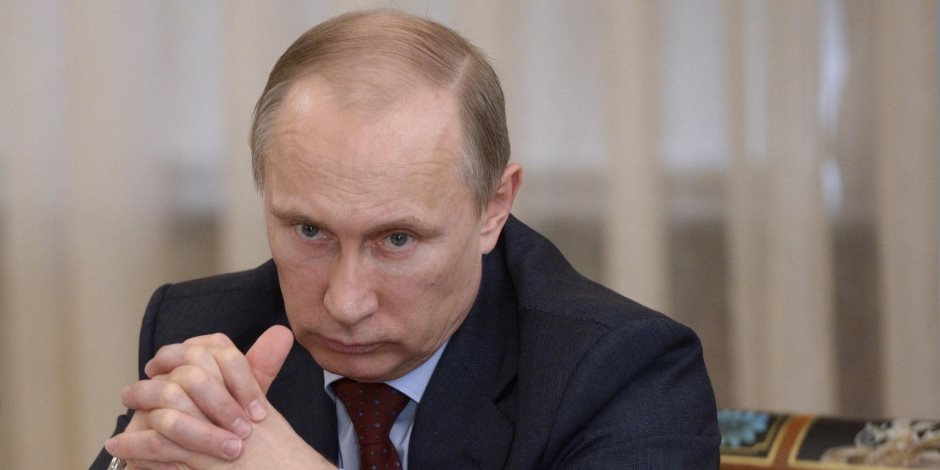الرئيس الروسي يسجل 6 أهداف في مباراة لـ«هوكي الجليد»