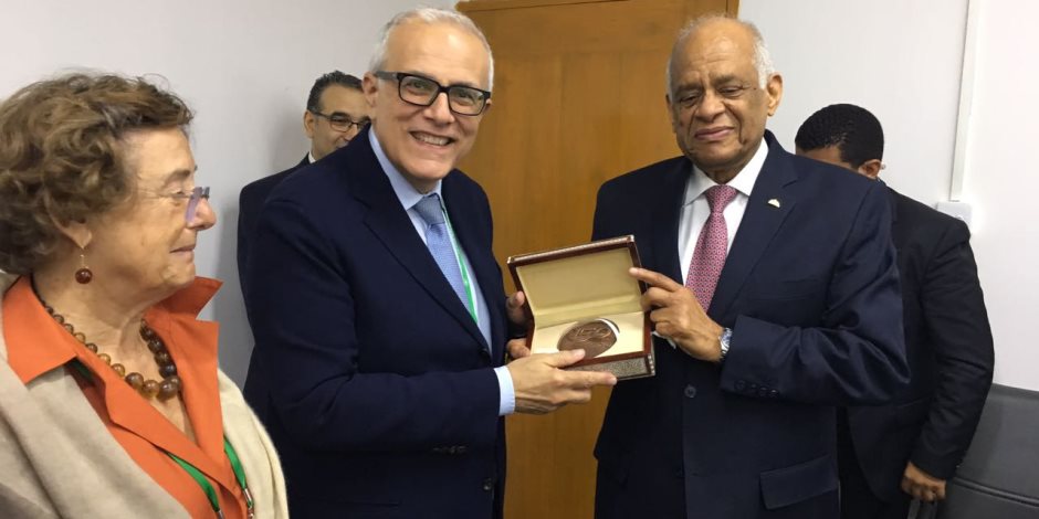 علي عبد العال يلتقى وفد مجلس النواب الإيطالي ووفد أوغندا (صور) علي عبد العال يلتقى وفد مجلس النواب الإيطالي ووفد أوغندا (صور)