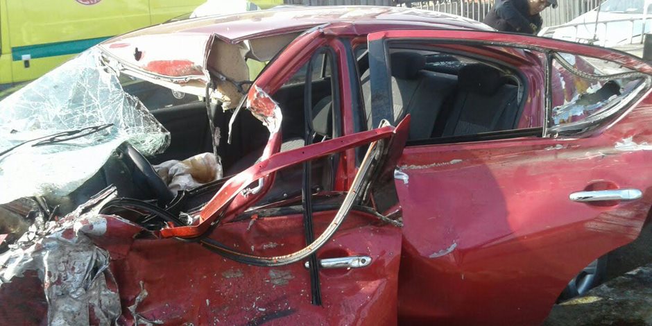 إصابة 17 شخص في حادث انقلاب سيارة على الطريق الصحراوي بالمنيا