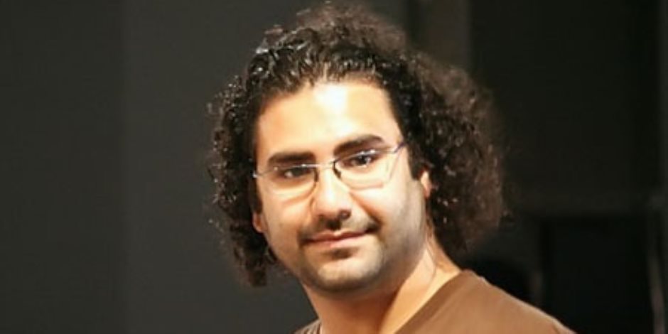 نيابة النقض تطالب بخفض عقوبة "علاء عبد الفتاح" في قضية "مجلس الشورى" (مستند)