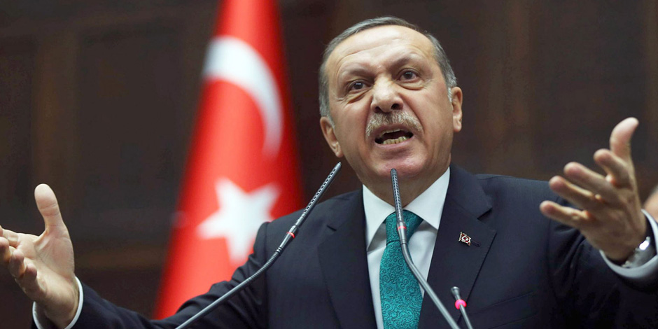 أردوغان يطبق استراتيجية الإخوان لاحتلال المجتمع.. جريمة وطنية في مدارس تركيا