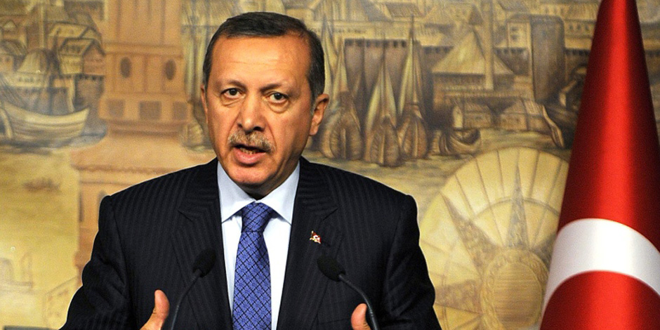أن تجعل البلد على مقاسك تماما: رجب أردوغان.. حكاية سياسي يحب نفسه أكثر من الوطن