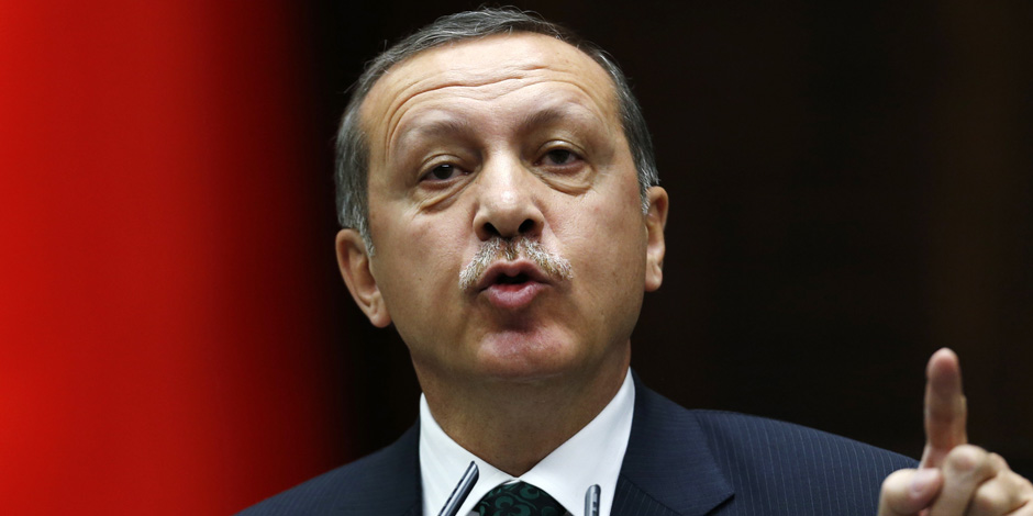 أردوغان يثير الفتنة بين الهلال والصليب للحشد للانتخابات الرئاسية