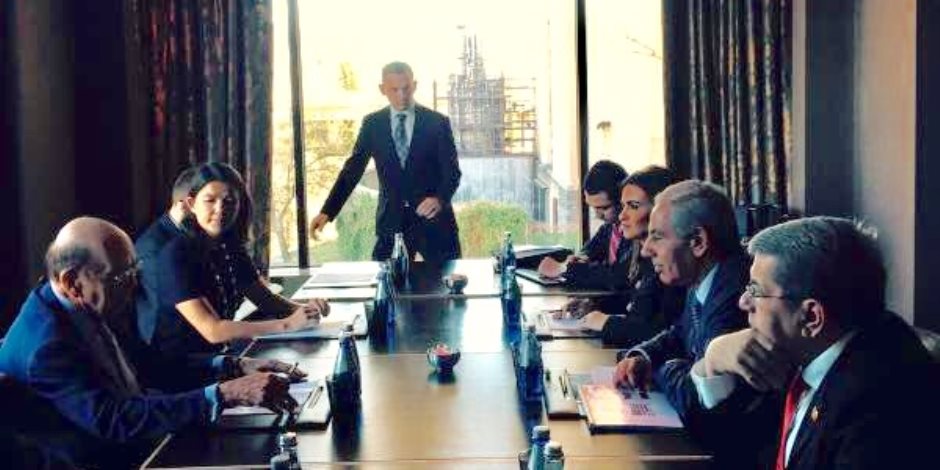 وزراء الاستثمار والصناعة والمالية يلتقون وزير التجارة الأمريكى على هامش زيارة رئيس الجمهورية لواشنطن وزراء الاستثمار والصناعة والمالية يلتقون وزير التجارة الأمريكى على هامش زيارة رئيس الجمهورية لواشنطن