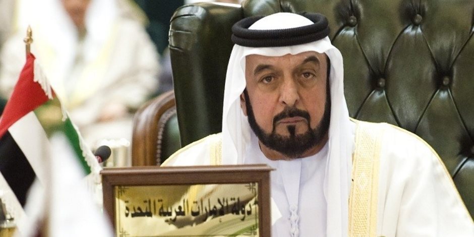 خليفة بن زايد آل نهيان يعزي الملك سلمان في وفاة الأمير منصور بن مقرن