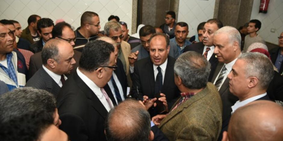 محافظ الإسكندرية يطمئن على حالات مصابي حادث الكنيسة المرقسية