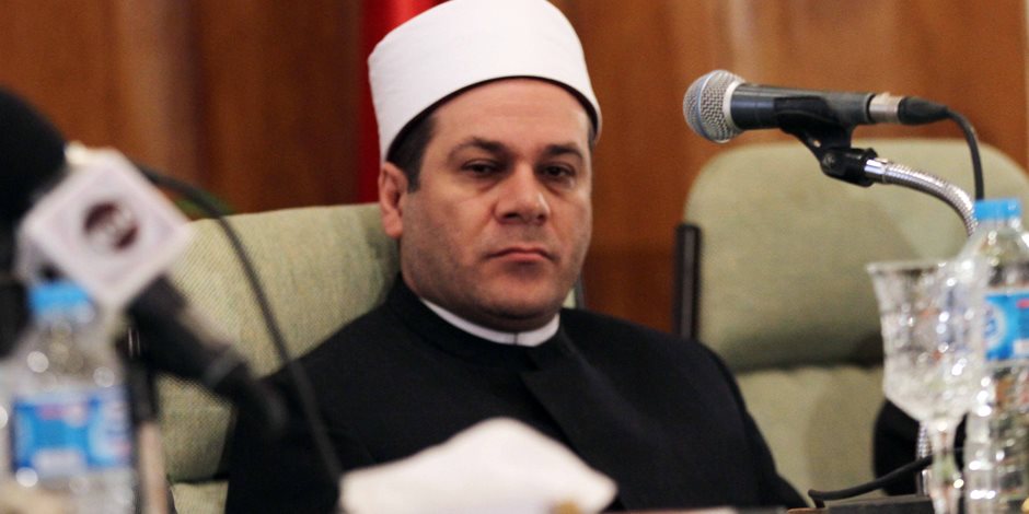 الأوقاف تحقق مع مظهر شاهين بعد حديثه بما يخالف رؤية الوزارة على إحدى الفضائيات