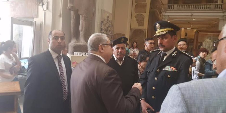 مساعد وزير الداخلية يتابع تطبيق الخطط الأمنية بالمقاصد الأثرية مساعد وزير الداخلية يتابع تطبيق الخطط الأمنية بالمقاصد الأثرية