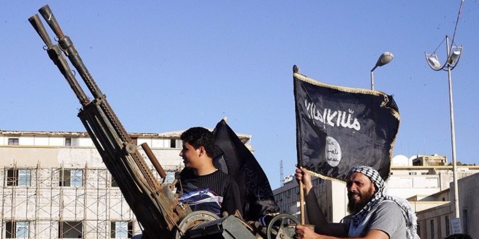 الشرطة العراقية: "داعش" يزرع ألغاما بالموصل لمنع الأسر من الفرار