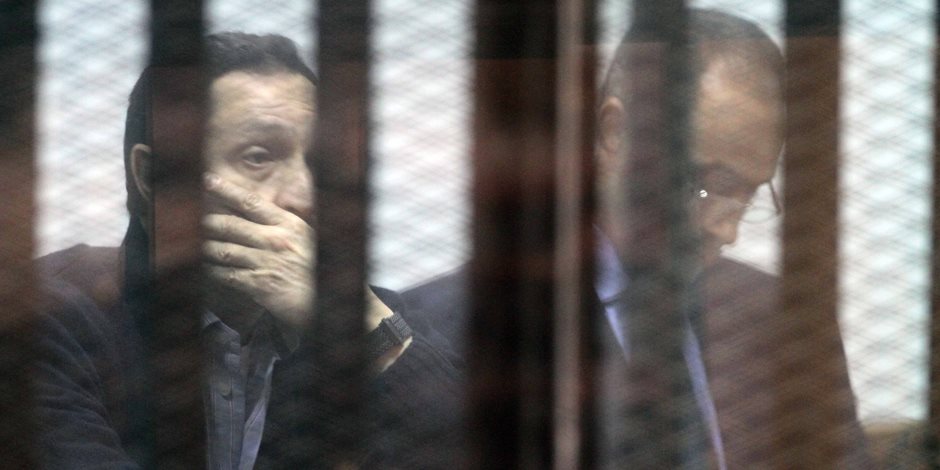 تأجيل محاكمة علاء وجمال مبارك في «التلاعب بالبورصة» لـ18 إبريل