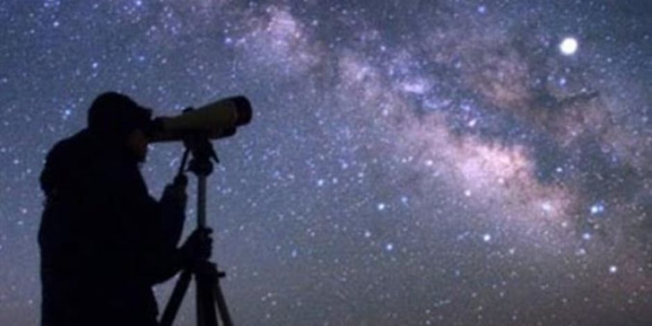 معهد الفلك: قمر شهر رجب يصل لمرحلة التربيع الأخير غدا