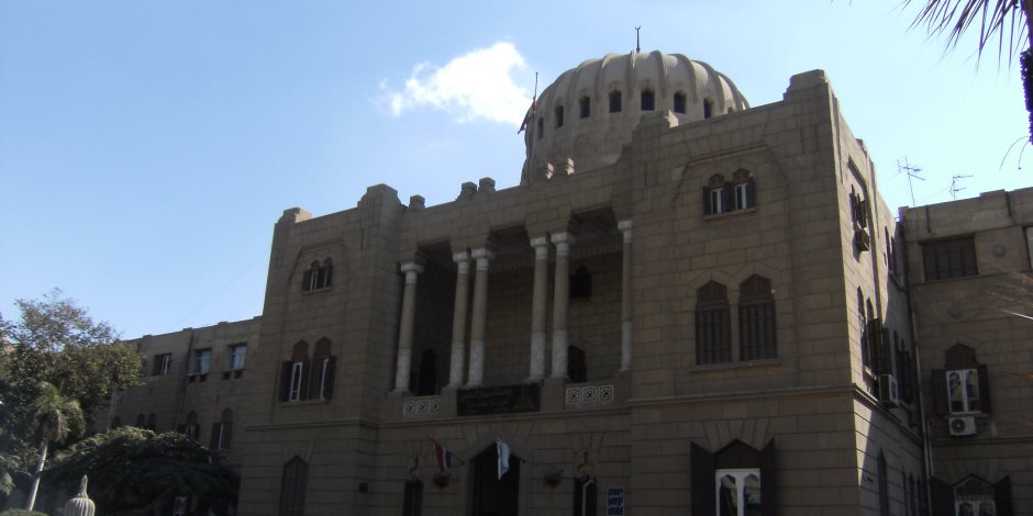 جامعة عين شمس تستقبل وزير التعليم العالى والبحث العلمى في أول أيام العام الجامعي الجديد 
