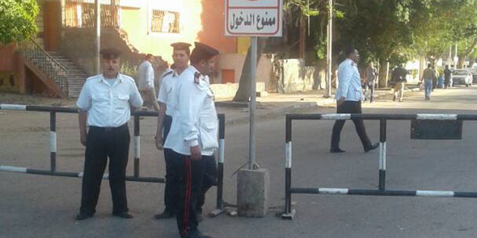 انتشار مكثف لرجال المرور والأمن عقب صلاة العيد بشوارع الإسكندرية 