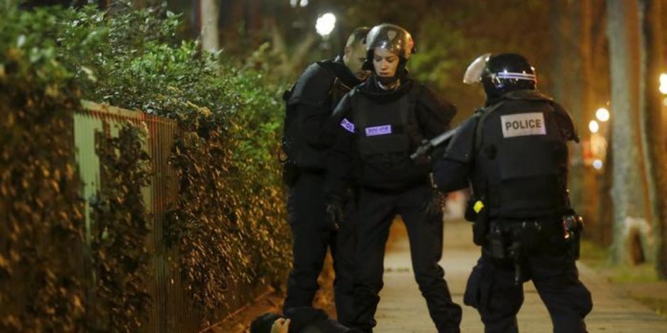 مقتل المهاجم الذي أطلق النار على الشرطة في فرنسا