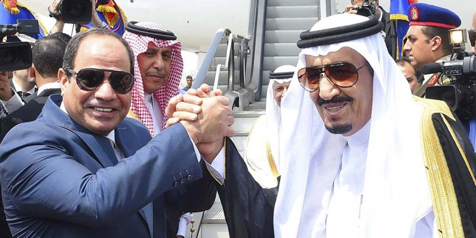 السيسي في السعودية.. ومغردون سعوديون يرحبون: «مرحبا بضيف الملك سلمان»