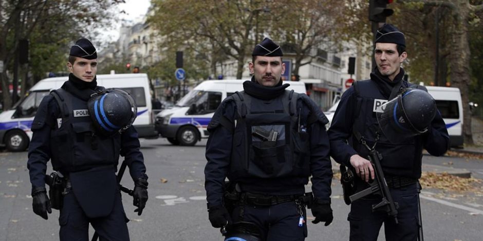 الشرطة الفرنسية تلقى القبض على 10 أشخاص فى إطار عملية لمكافحة الارهاب