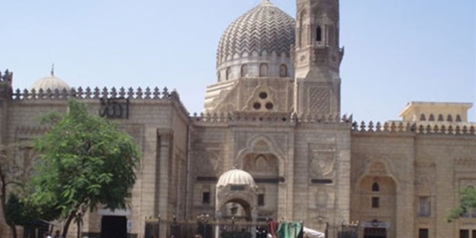 إمام مسجد السيدة زينيب: الداخلية تؤمن احتفالات المولد 